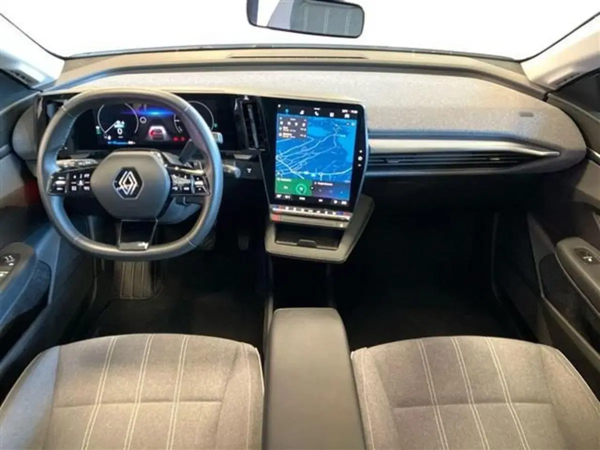 Renault Megane E-Tech Electric usata a Como (9)