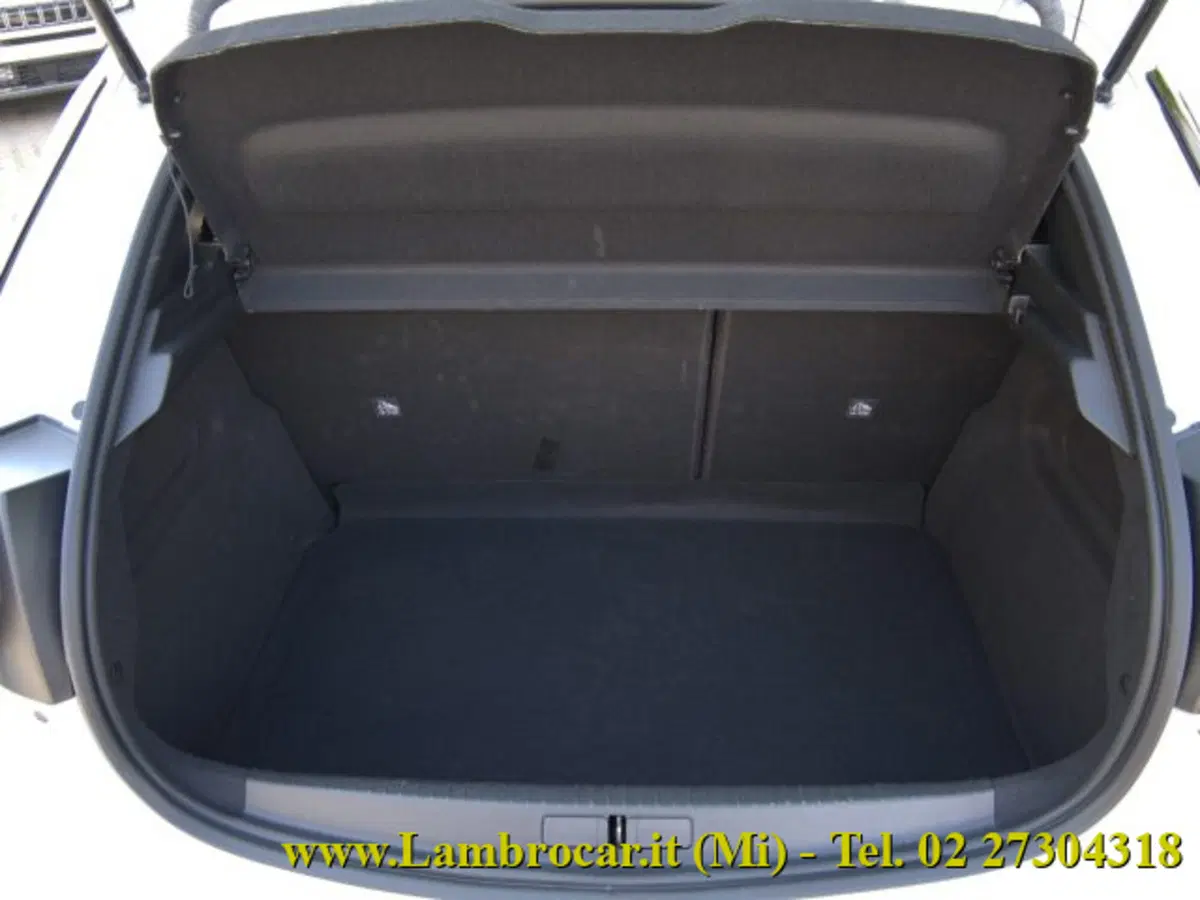 Opel Corsa usata a Milano (13)