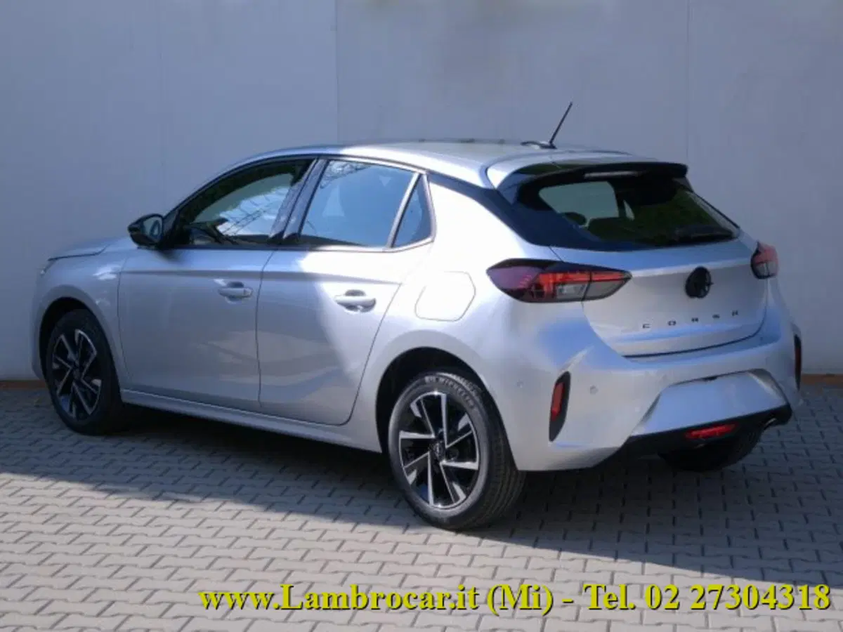 Opel Corsa usata a Milano (13)