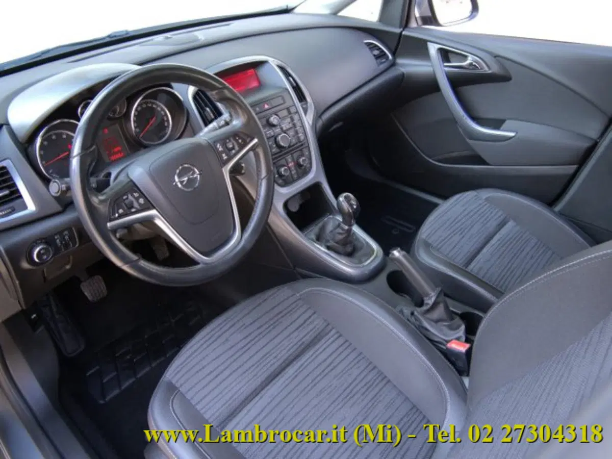 Opel Astra usata a Milano (3)