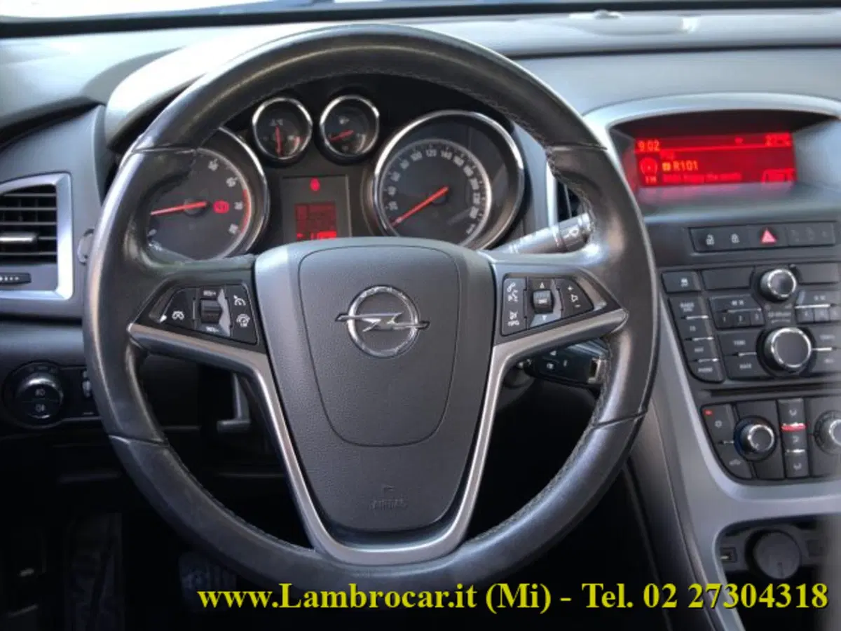 Opel Astra usata a Milano (6)