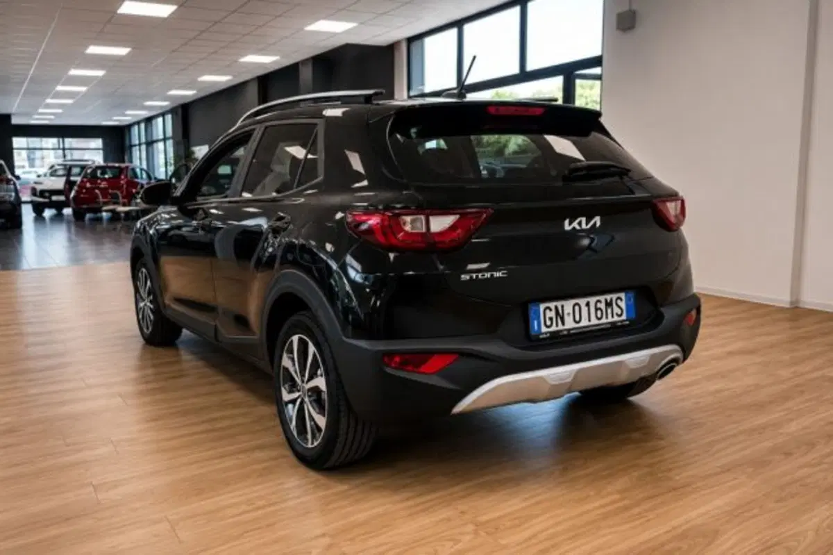 Kia Stonic usata a Latina (5)