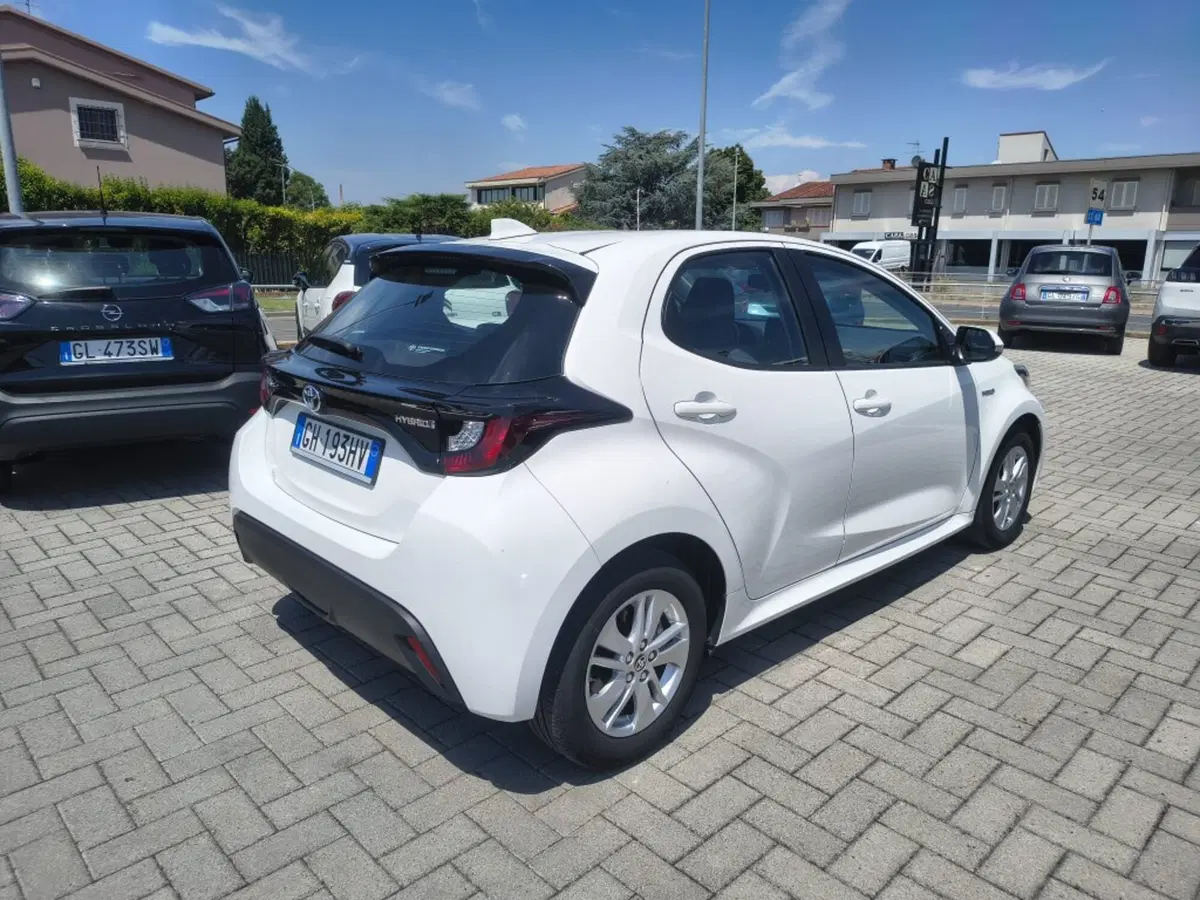Toyota Yaris usata a Firenze (4)