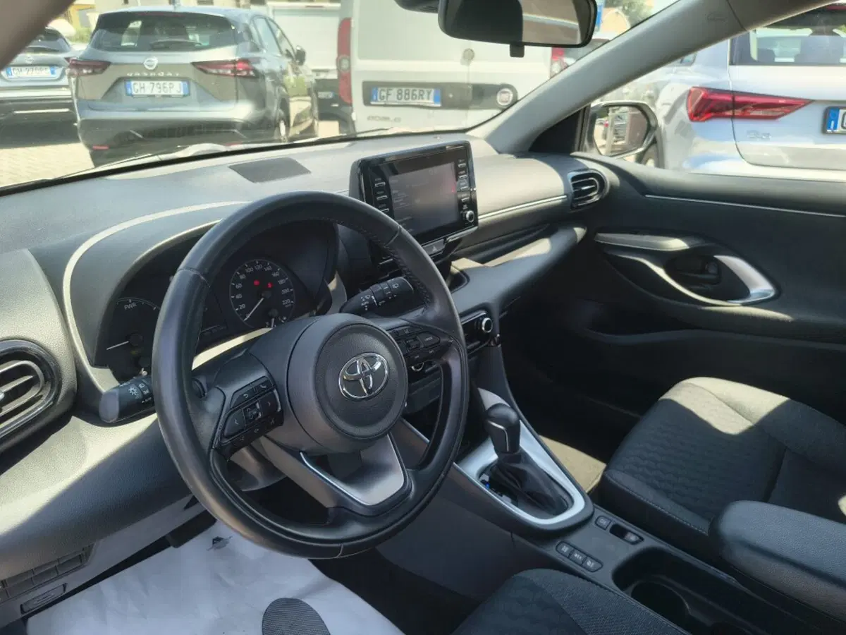 Toyota Yaris usata a Firenze (9)