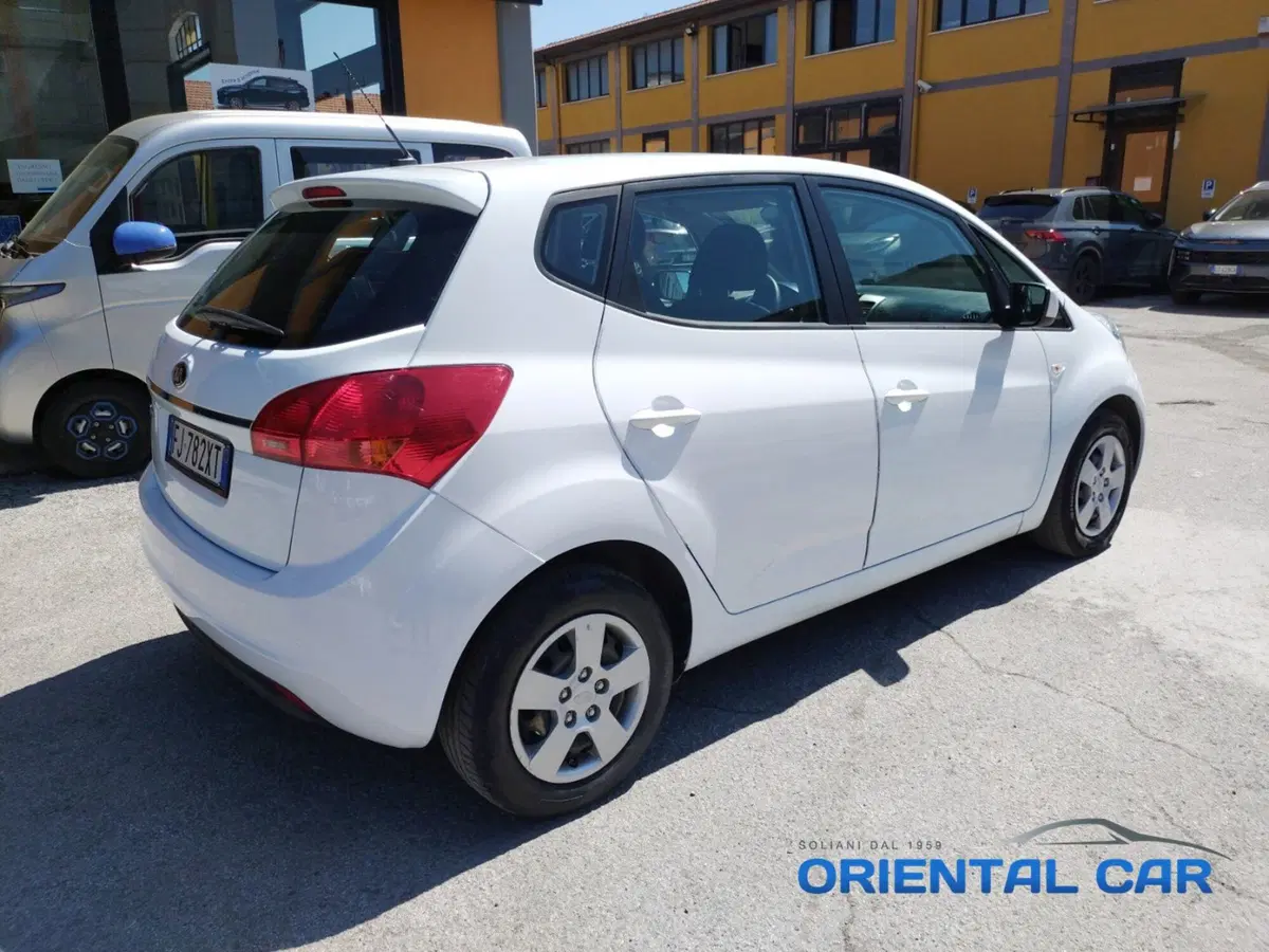 Kia Venga usata a La Spezia (16)