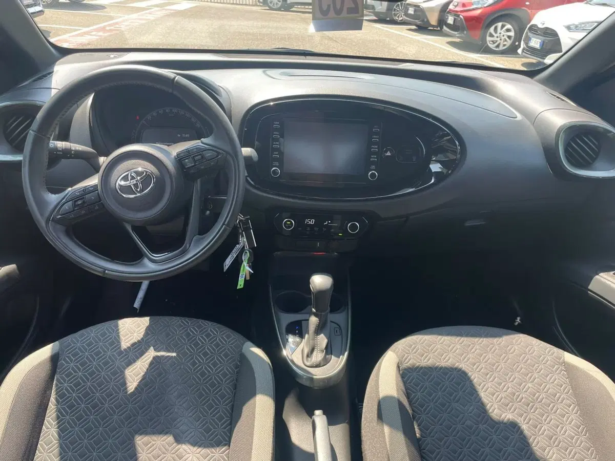 Toyota Aygo X usata a Piacenza (11)