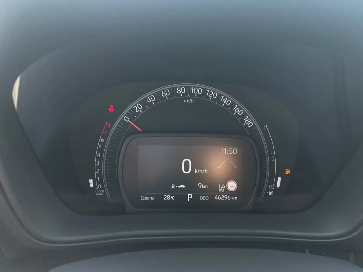 Toyota Aygo X usata a Piacenza (13)