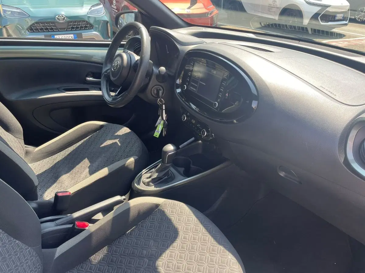 Toyota Aygo X usata a Piacenza (14)