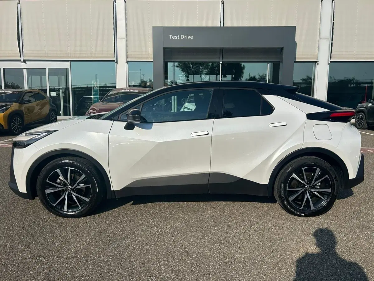 Toyota Toyota C-HR usata a Piacenza (3)