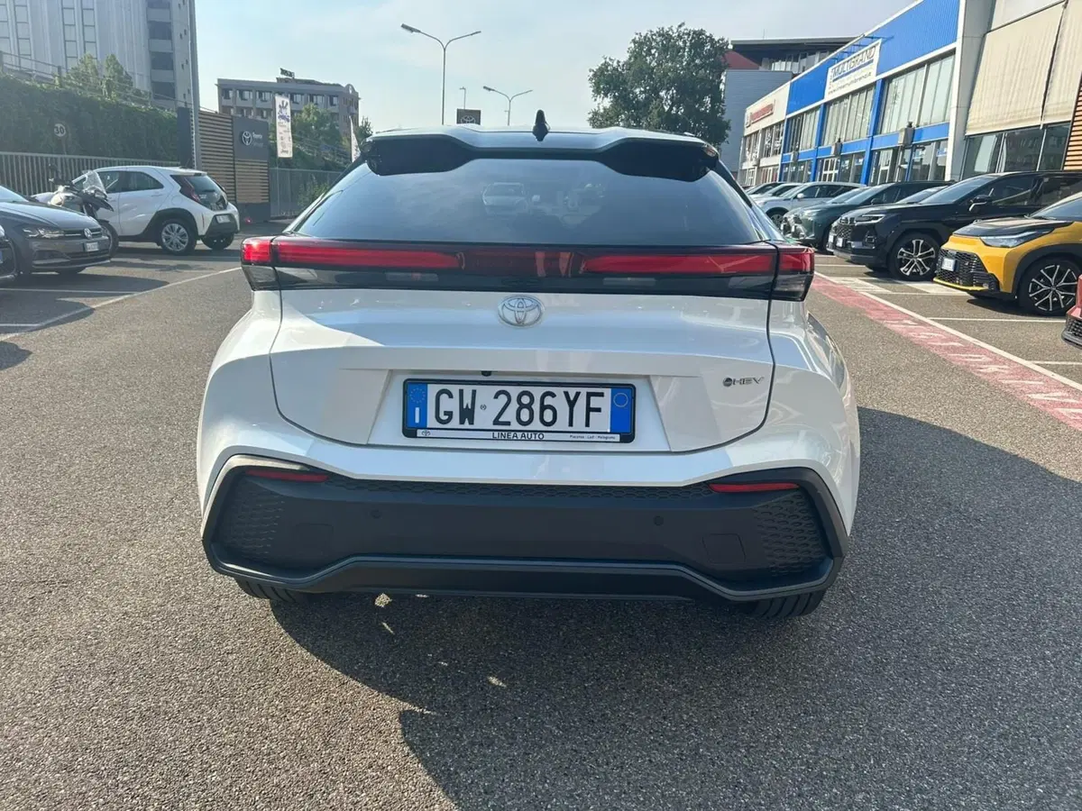 Toyota Toyota C-HR usata a Piacenza (5)