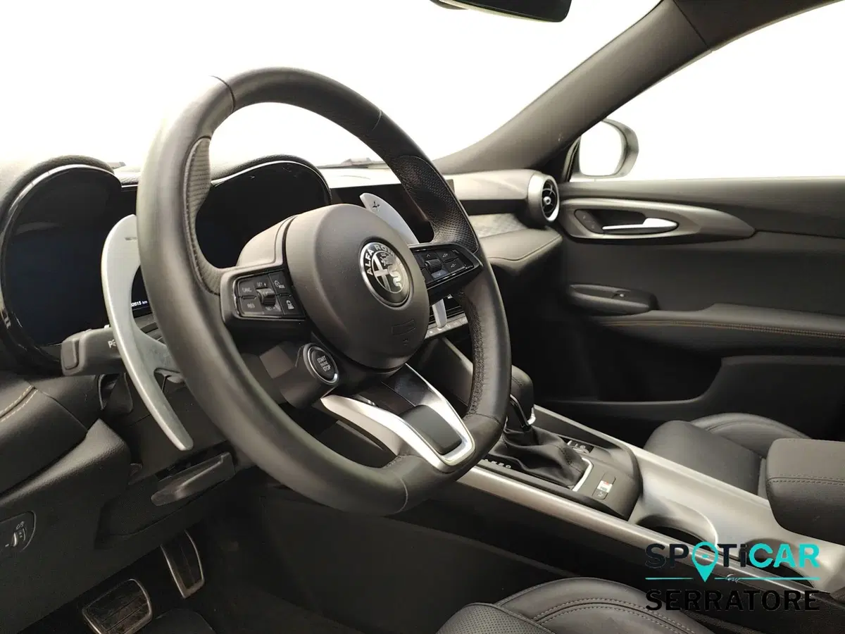 Alfa Romeo Tonale usata a Como (9)