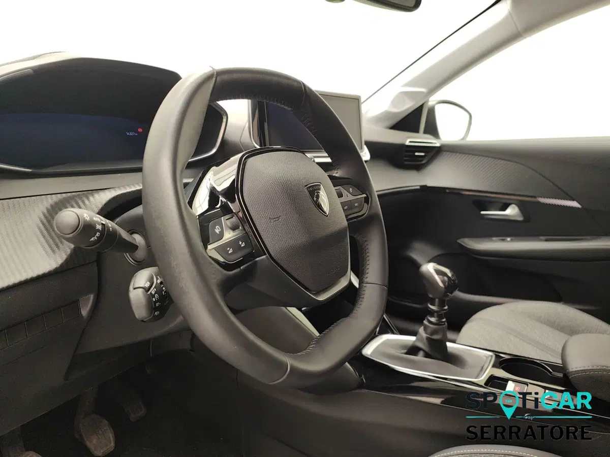 Peugeot 208 usata a Como (9)