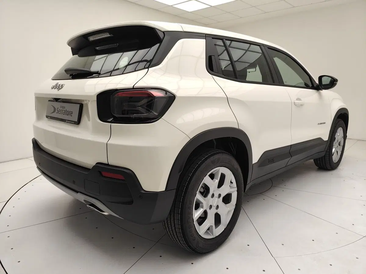 Jeep Avenger nuova a Como (6)