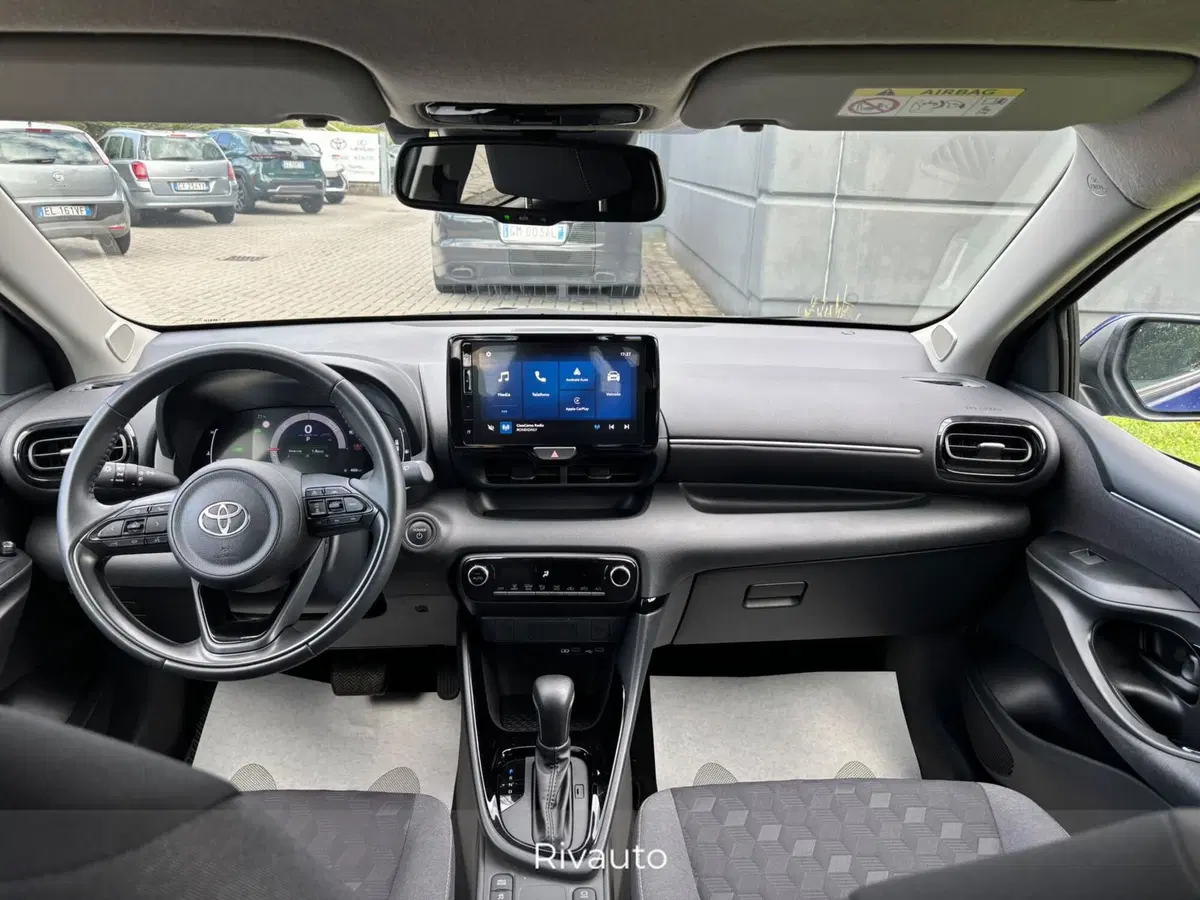 Toyota Yaris usata a Como (2)