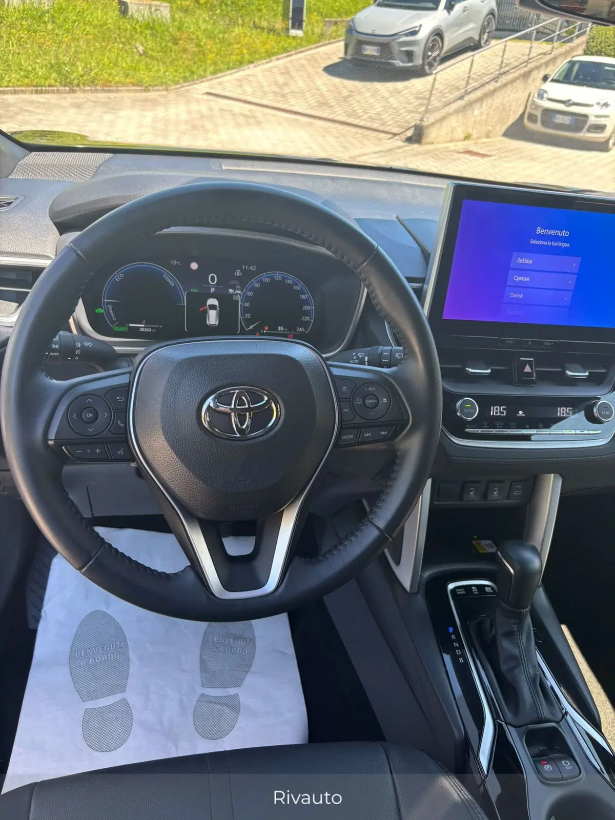 Toyota Corolla Cross Hybrid usata a Como (6)