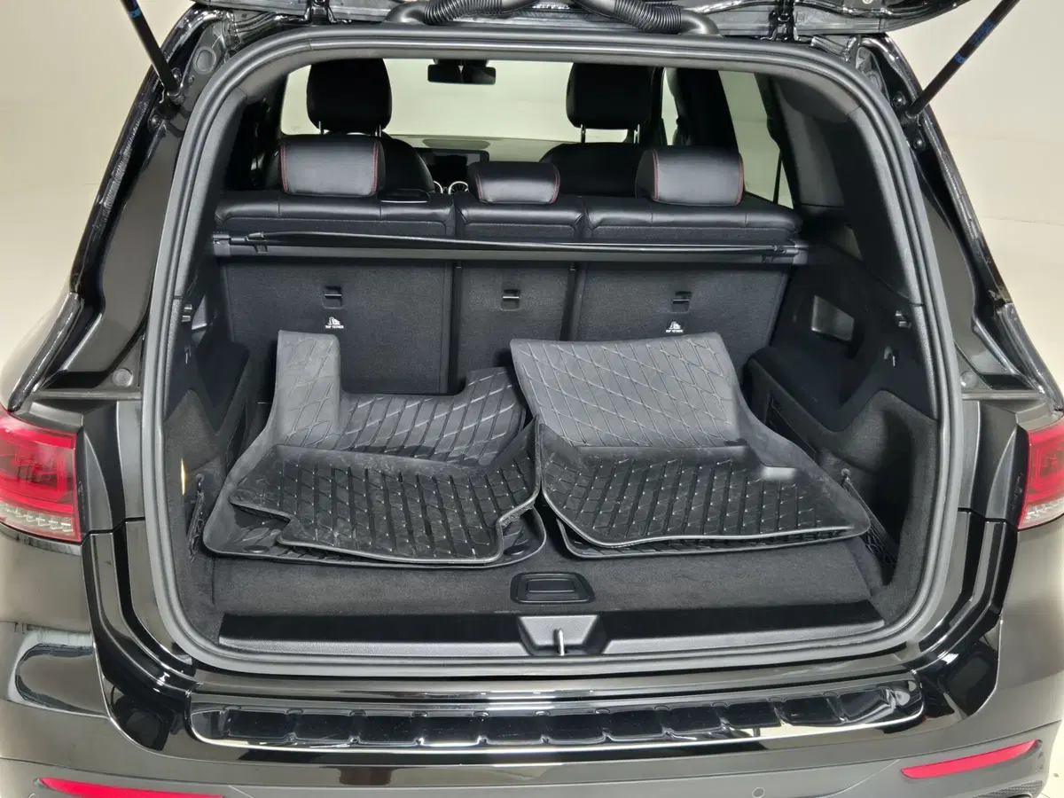 Mercedes-Benz GLB usata a Torino (13)