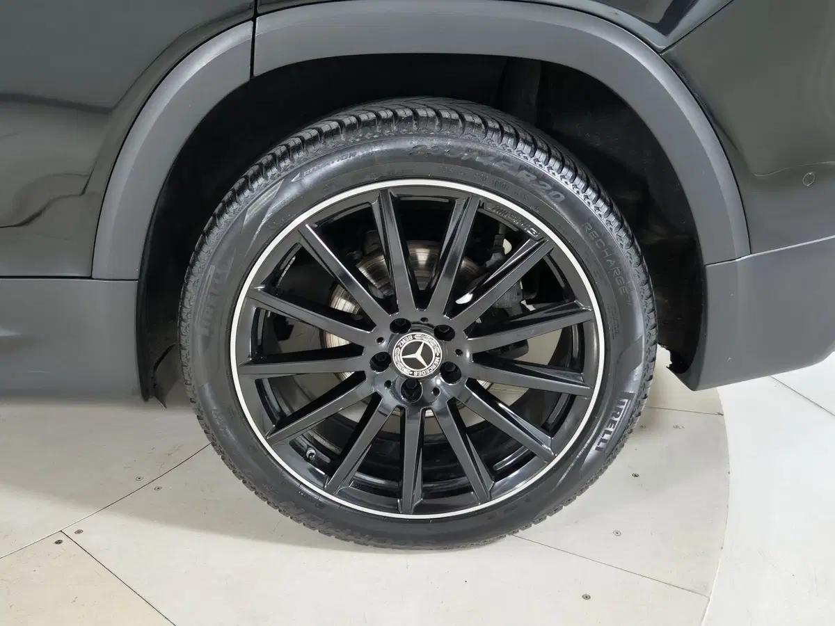 Mercedes-Benz GLB usata a Torino (14)