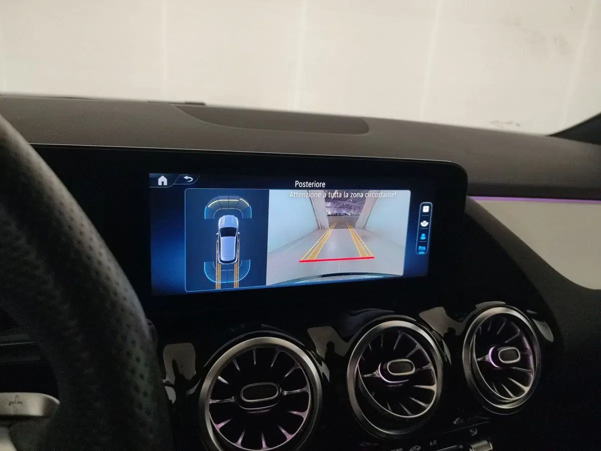 Mercedes-Benz GLA SUV usata a Genova (13)