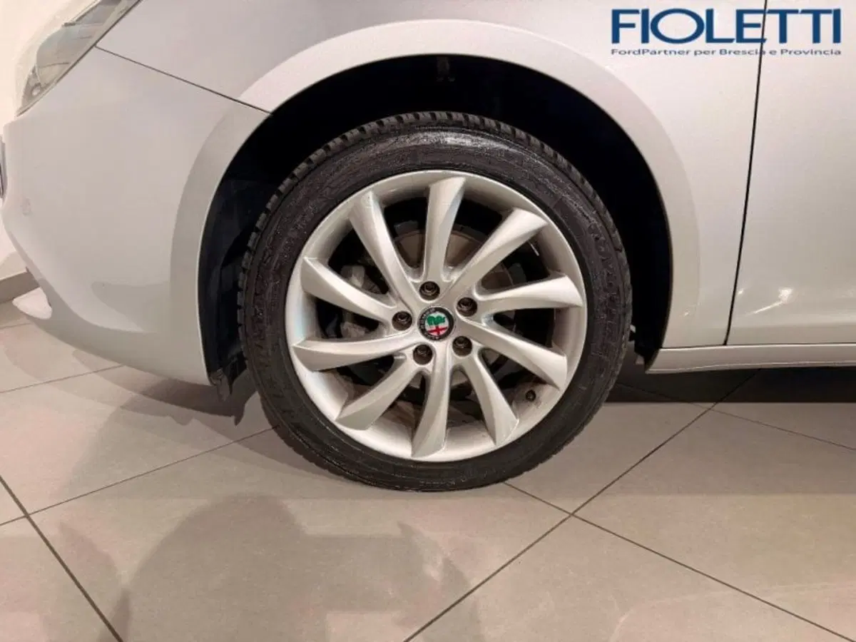 Alfa Romeo Giulietta usata a Brescia (13)