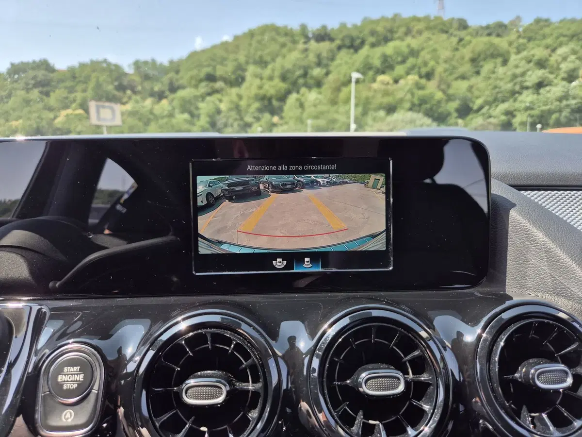 Mercedes-Benz GLA SUV usata  (14)