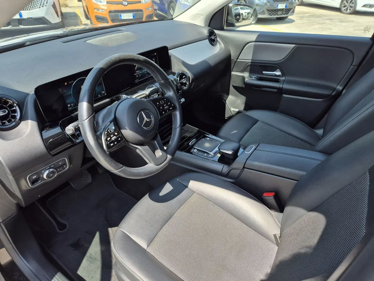 Mercedes-Benz GLA SUV usata  (6)