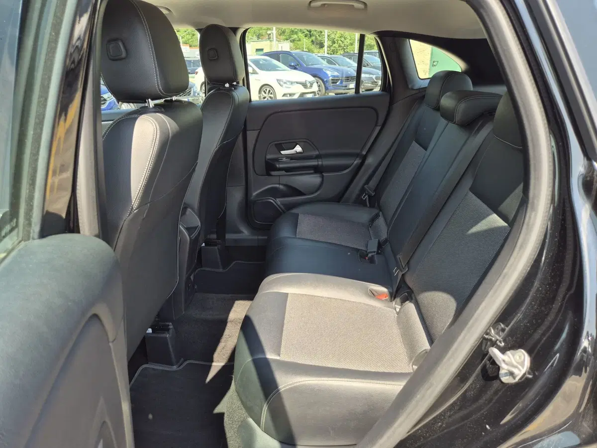 Mercedes-Benz GLA SUV usata  (7)