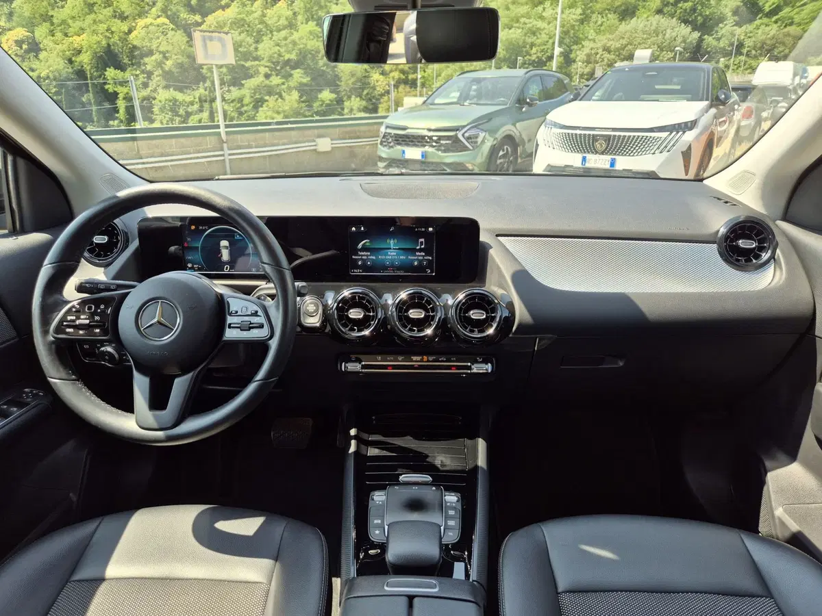 Mercedes-Benz GLA SUV usata  (8)