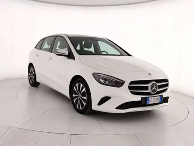 Mercedes-Benz Classe B 180 d Executive del 2021 usata a Caserta