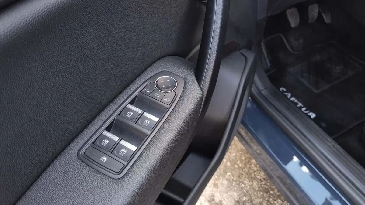 Renault Captur usata a Belluno (16)