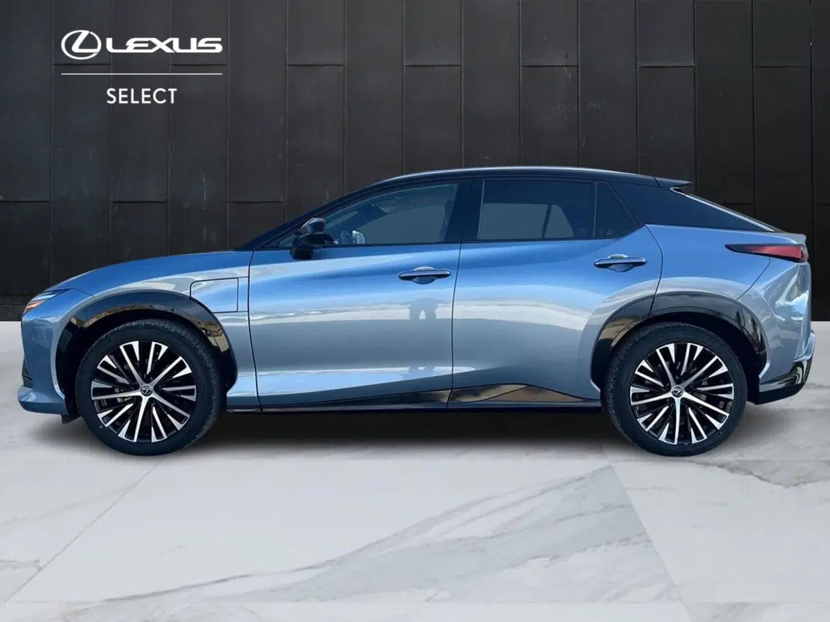 Lexus RZ usata a Catania (3)