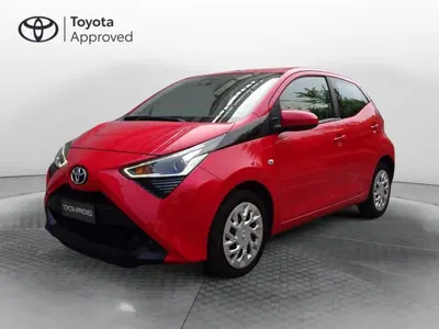 Toyota Aygo 1.0 VVT-i 72 CV 5 porte x-play del 2018 usata a San Fior