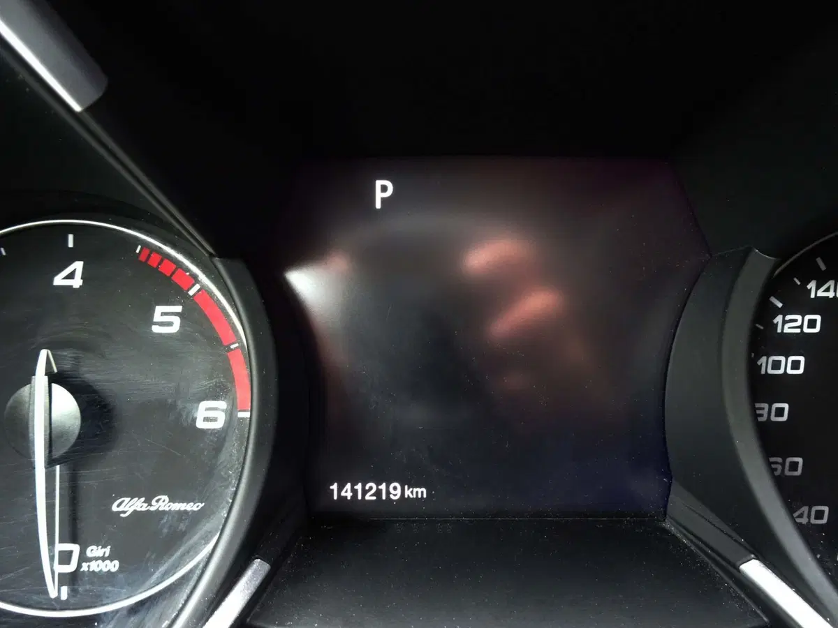 Alfa Romeo Stelvio usata a Treviso (13)