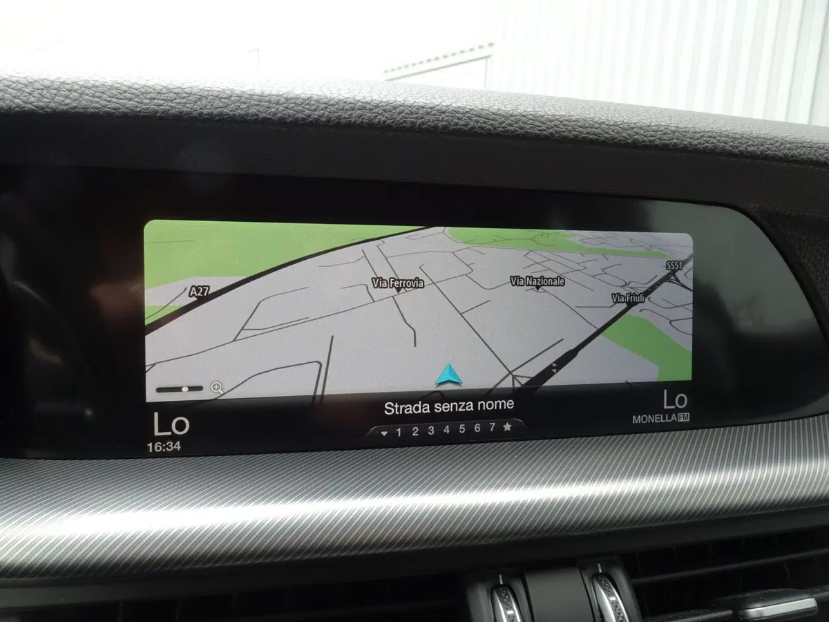 Alfa Romeo Stelvio usata a Treviso (16)