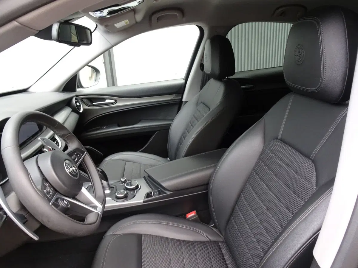 Alfa Romeo Stelvio usata a Treviso (8)