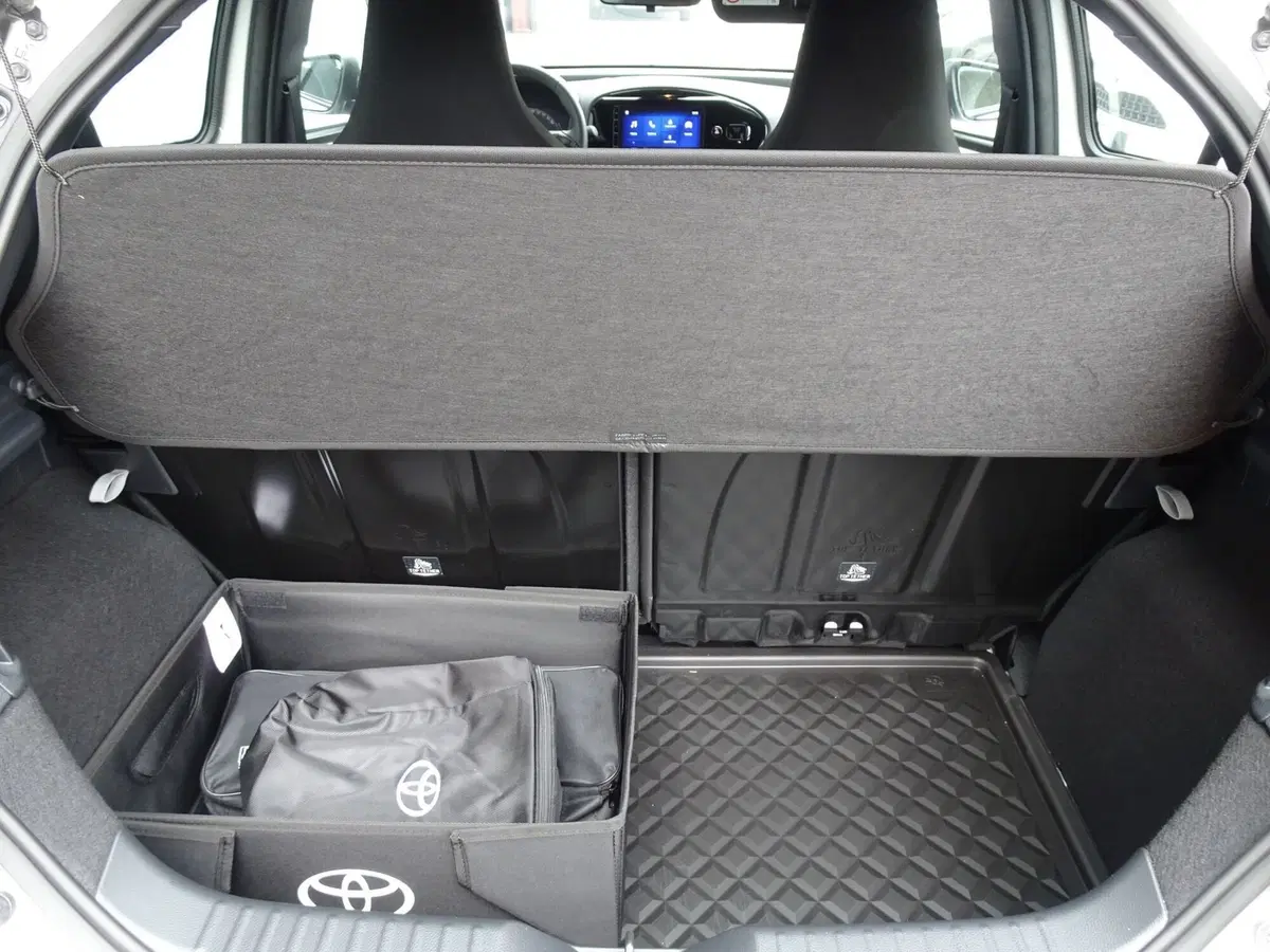 Toyota Aygo X usata a Treviso (16)