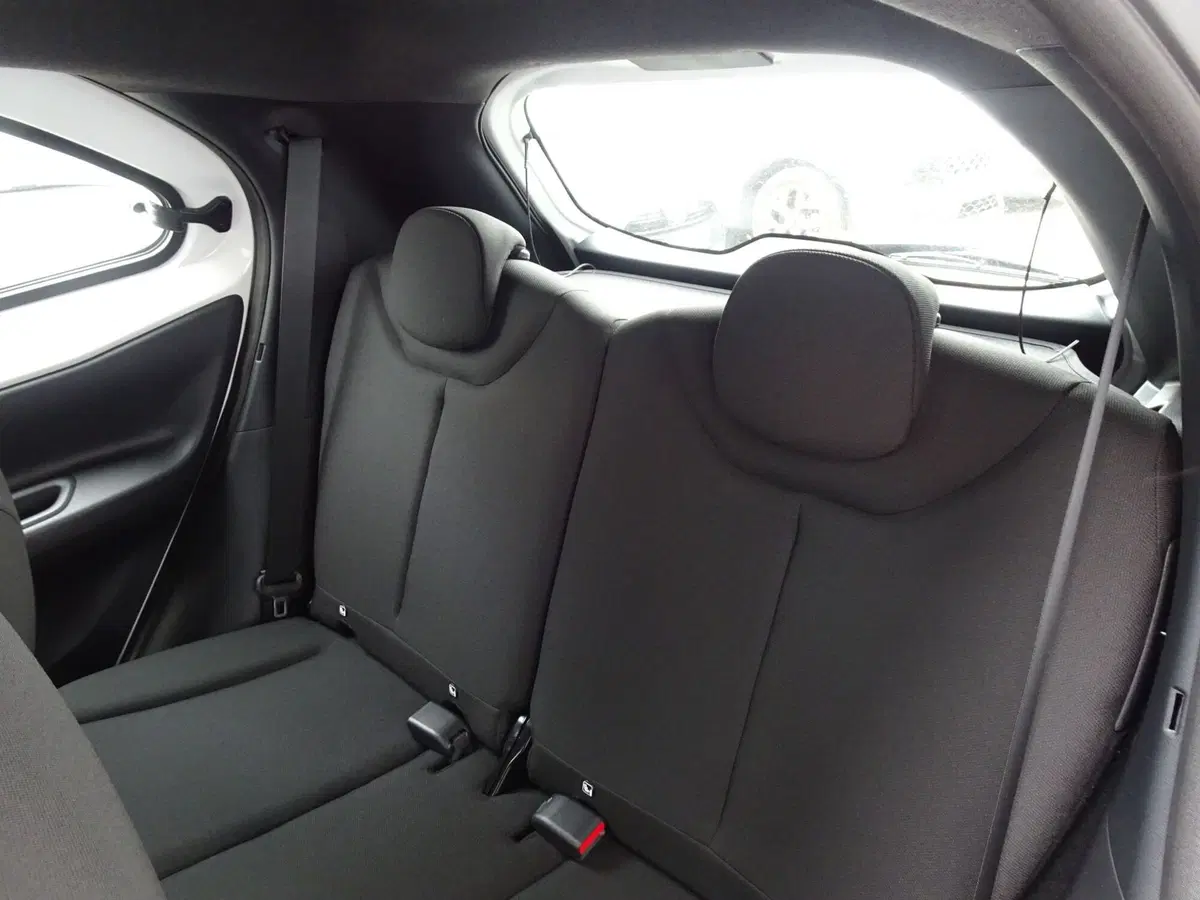 Toyota Aygo X usata a Treviso (9)