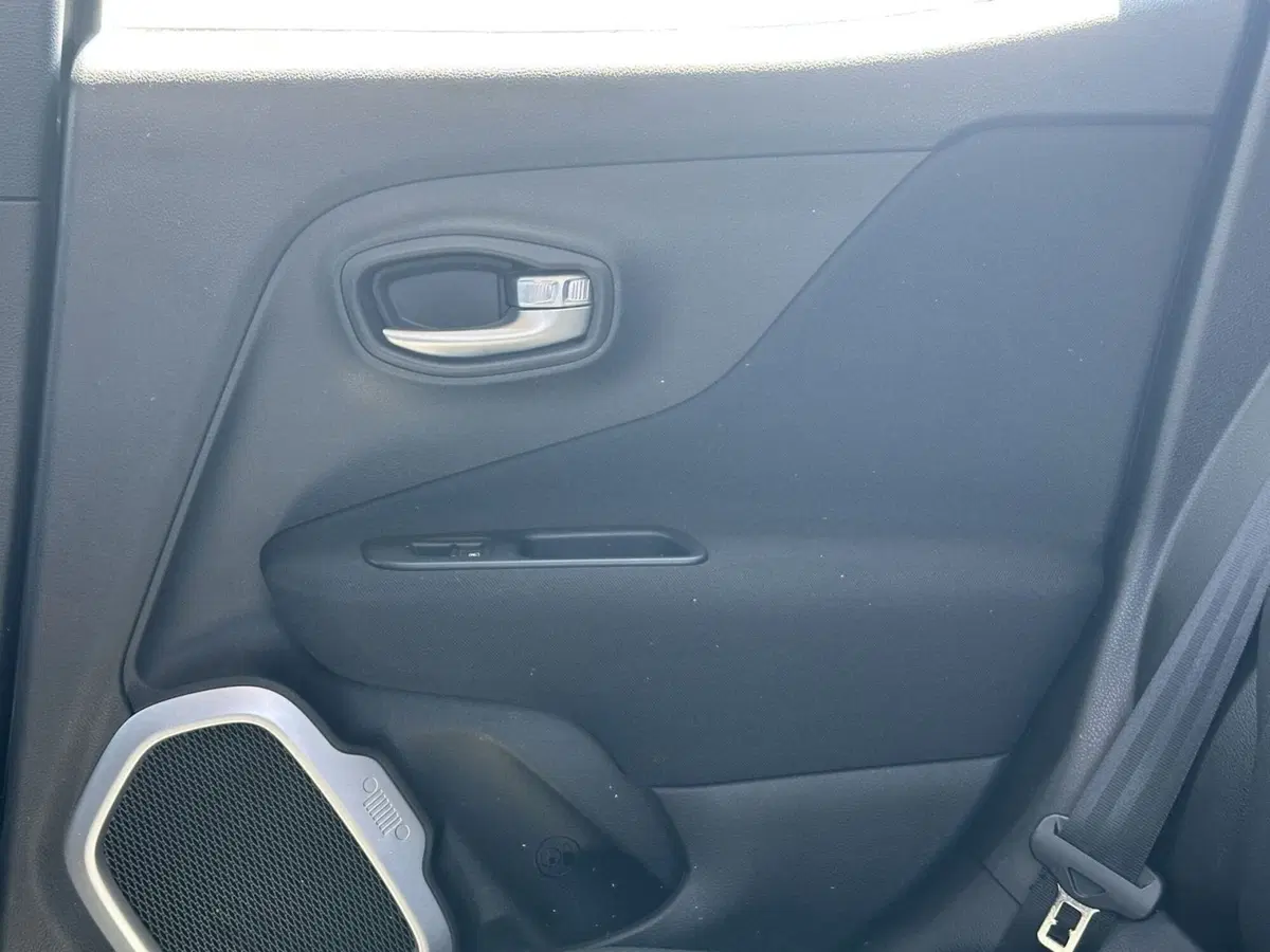 Jeep Renegade usata a Pistoia (14)