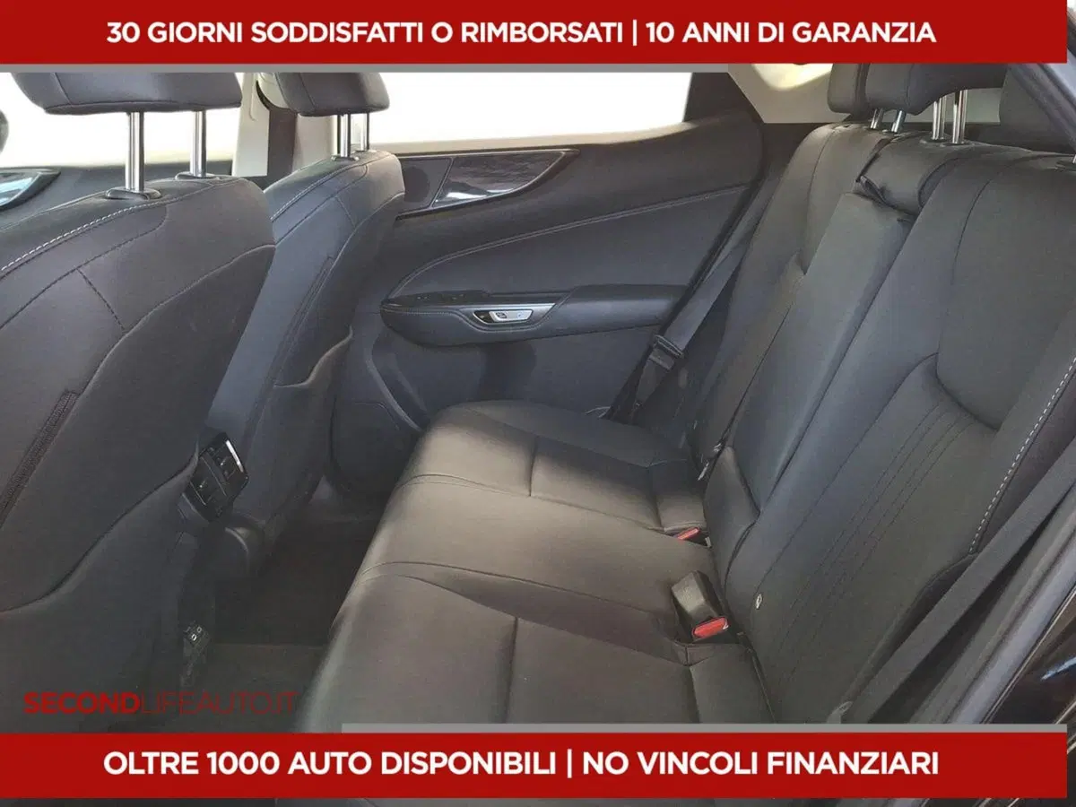 Lexus NX usata a Roma (9)