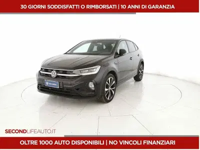 Volkswagen Taigo 1.0 TSI 110 CV DSG R-Line del 2024 usata a San Salvo