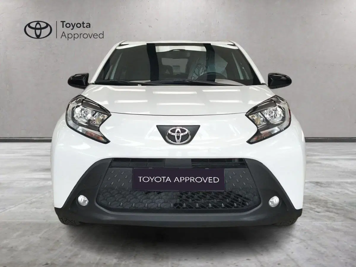 Toyota Aygo X usata a Roma (11)