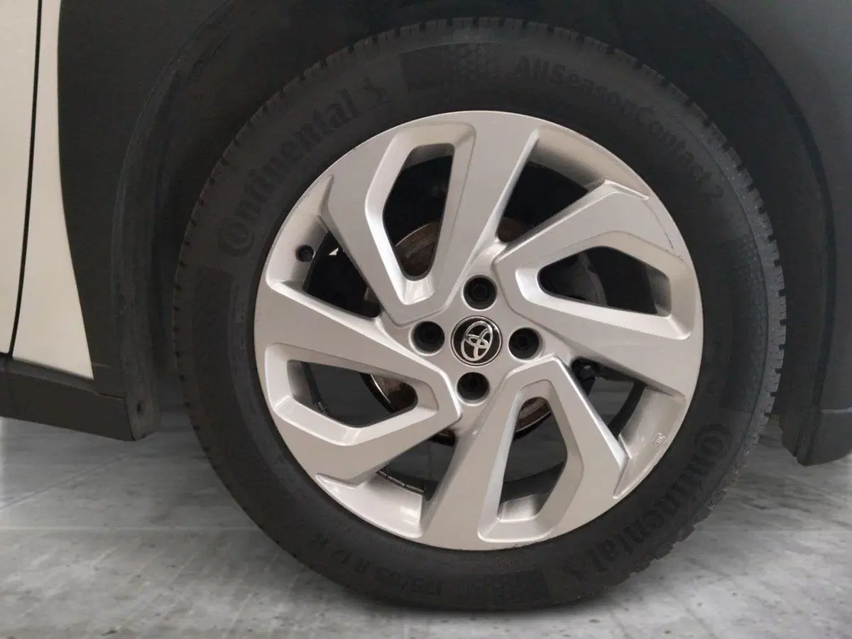 Toyota Aygo X usata a Roma (13)