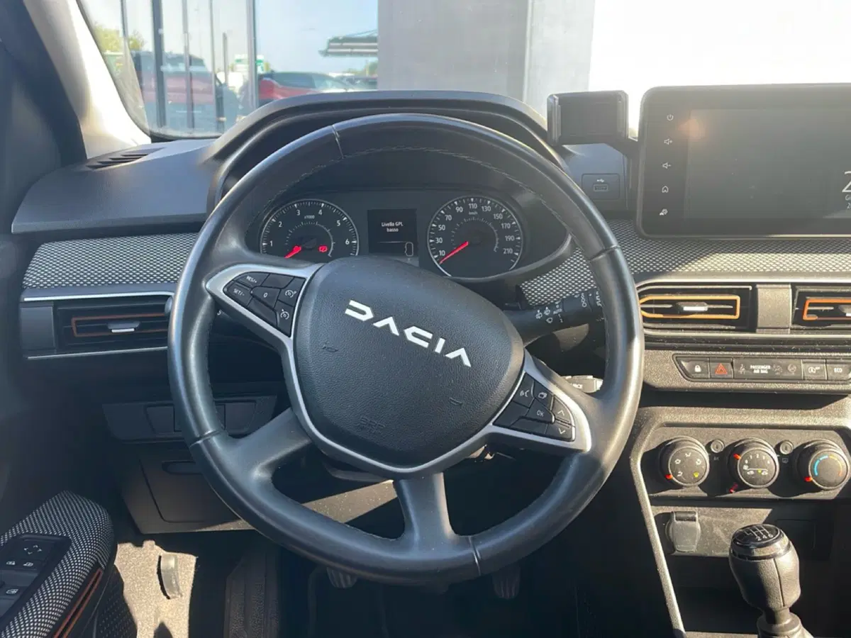 Dacia Sandero Stepway usata a Bologna (14)