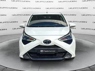 Toyota Aygo 1.0 VVT-i 72 CV 5 porte x-play del 2021 usata a Imola