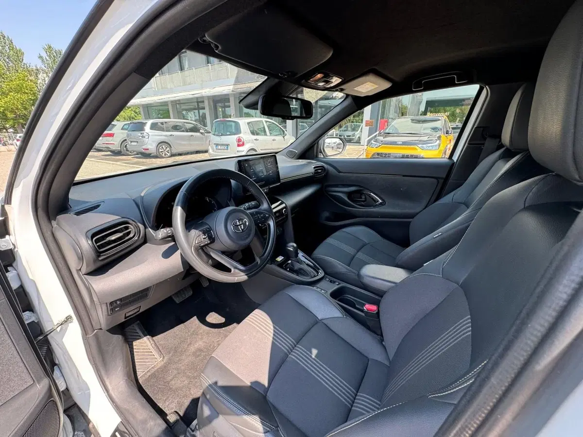 Toyota Yaris Cross usata a Modena (13)