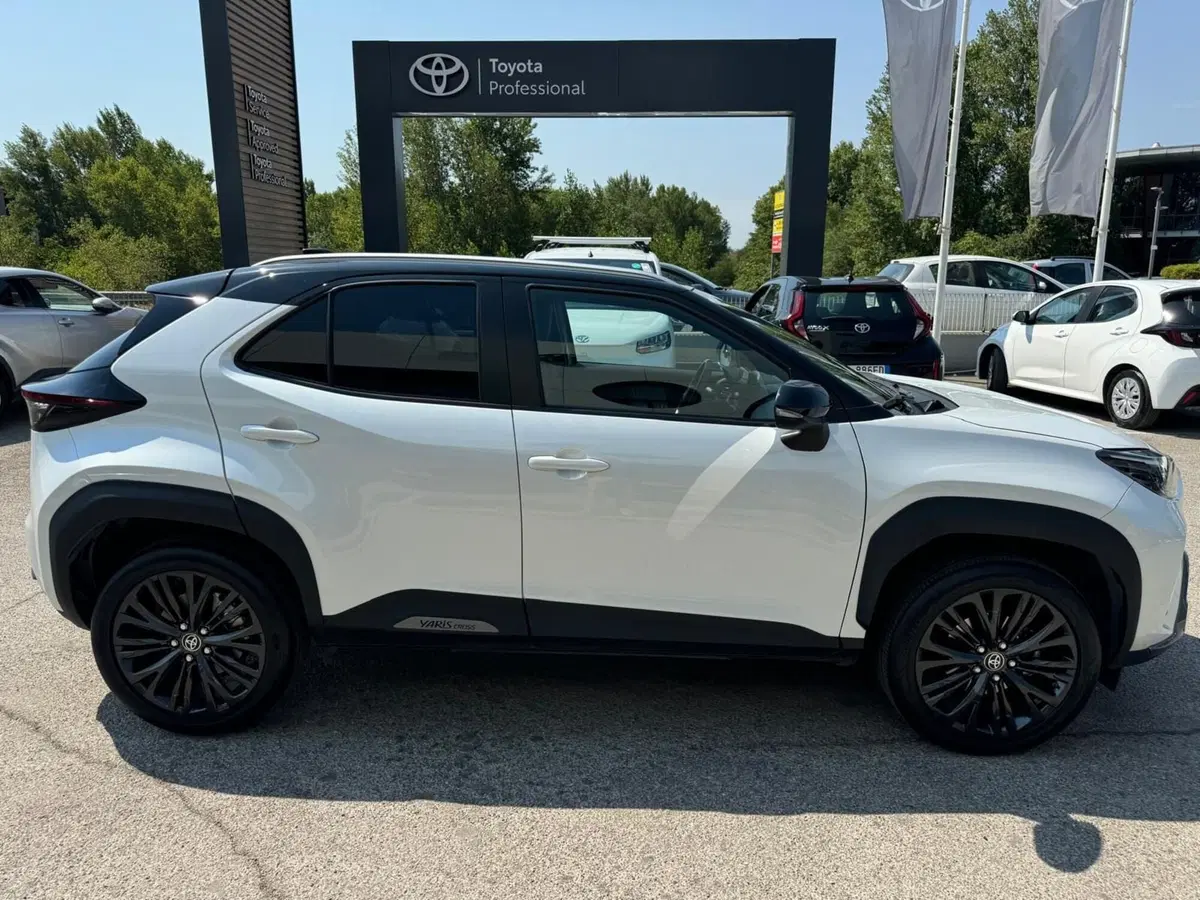 Toyota Yaris Cross usata a Modena (5)