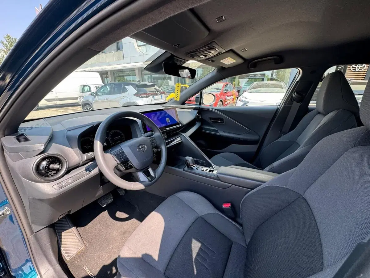 Toyota Toyota C-HR usata a Modena (13)