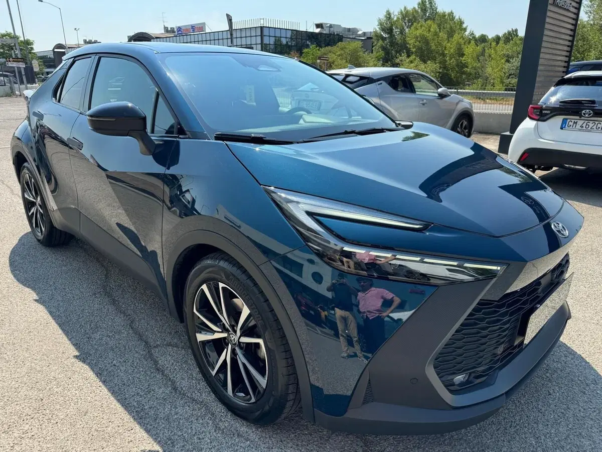 Toyota Toyota C-HR usata a Modena (4)