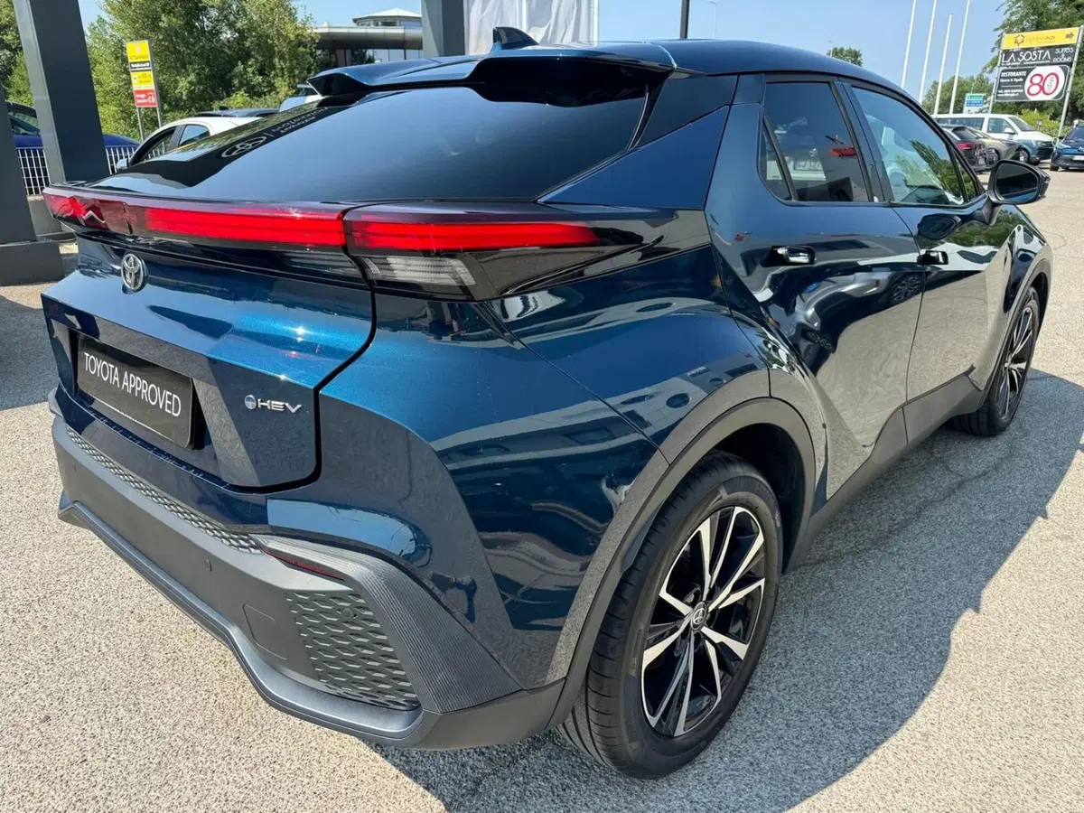 Toyota Toyota C-HR usata a Modena (6)