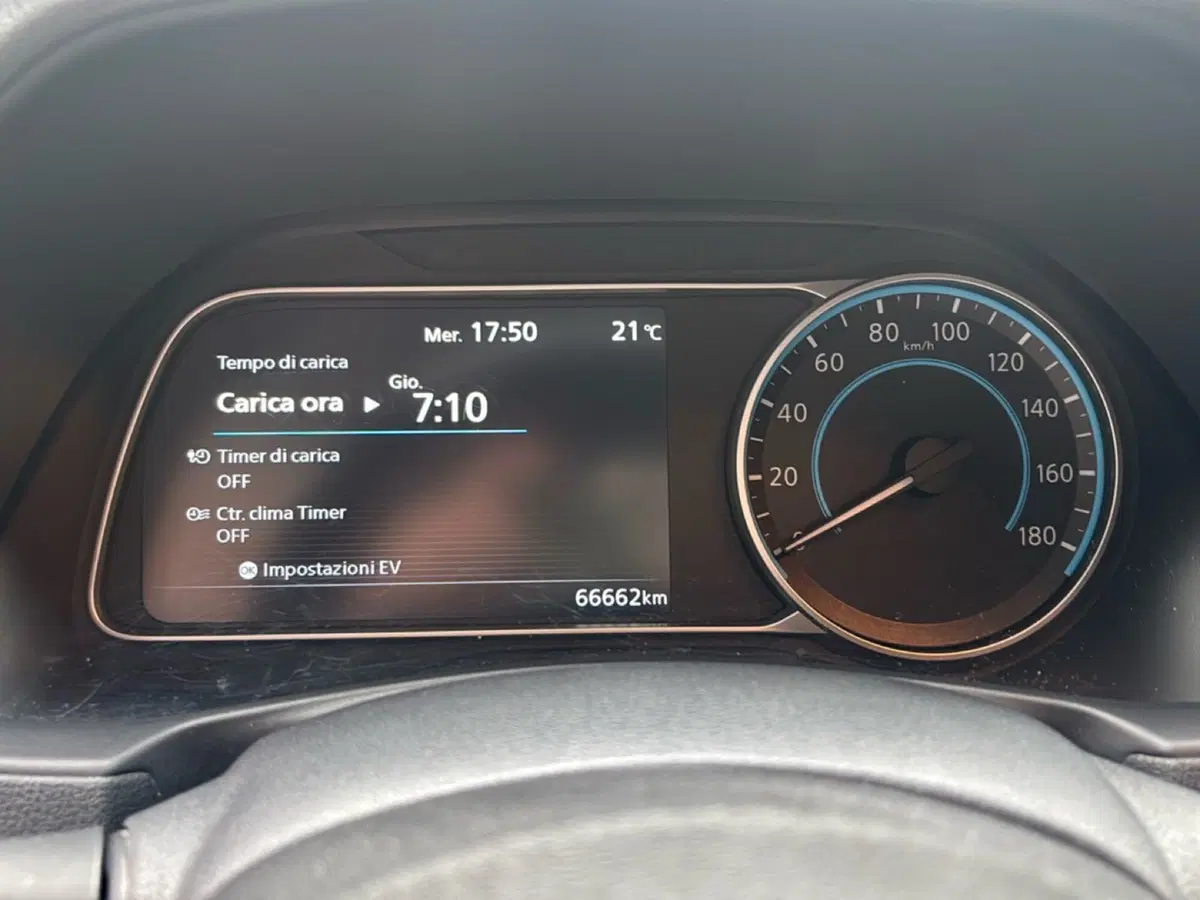 Nissan Leaf usata a Bologna (11)