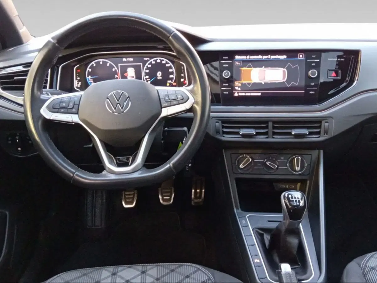 Volkswagen Taigo usata a Firenze (11)